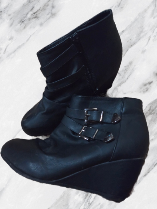 Source Unknown Shoes - Black Wedge Ankle Boots with Buckle Detail